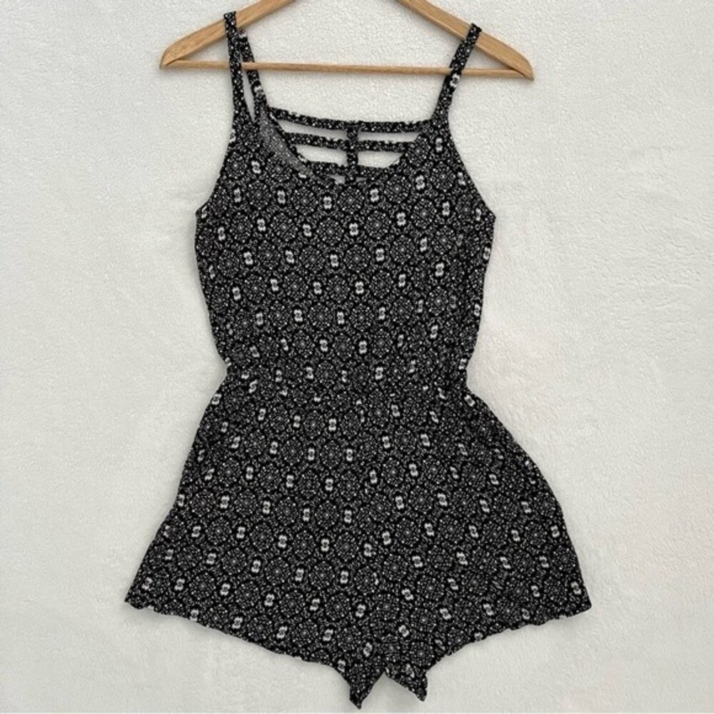 Xhilaration Black and White Print Sleeveless Romper, Size S